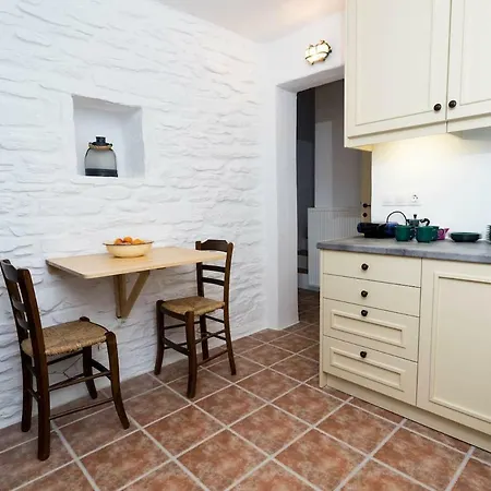 Traditional Cycladic Stone In Kea Semesterbostad